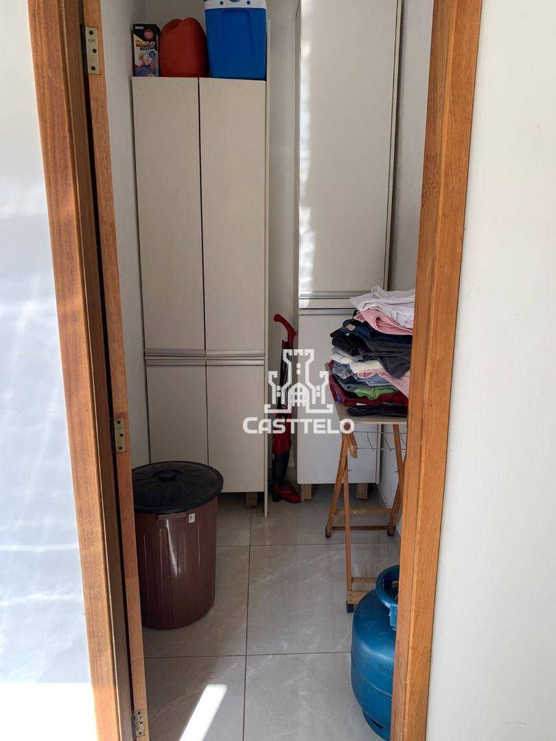 Casa à venda com 3 quartos, 300m² - Foto 17