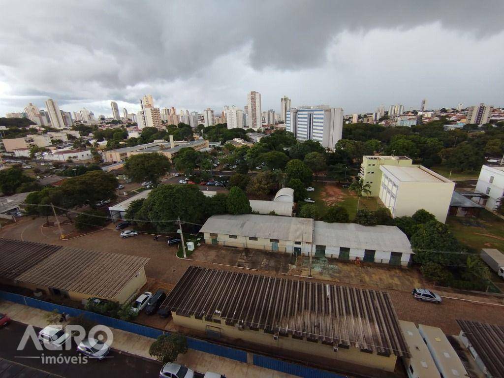 Apartamento para alugar com 2 quartos, 75m² - Foto 22