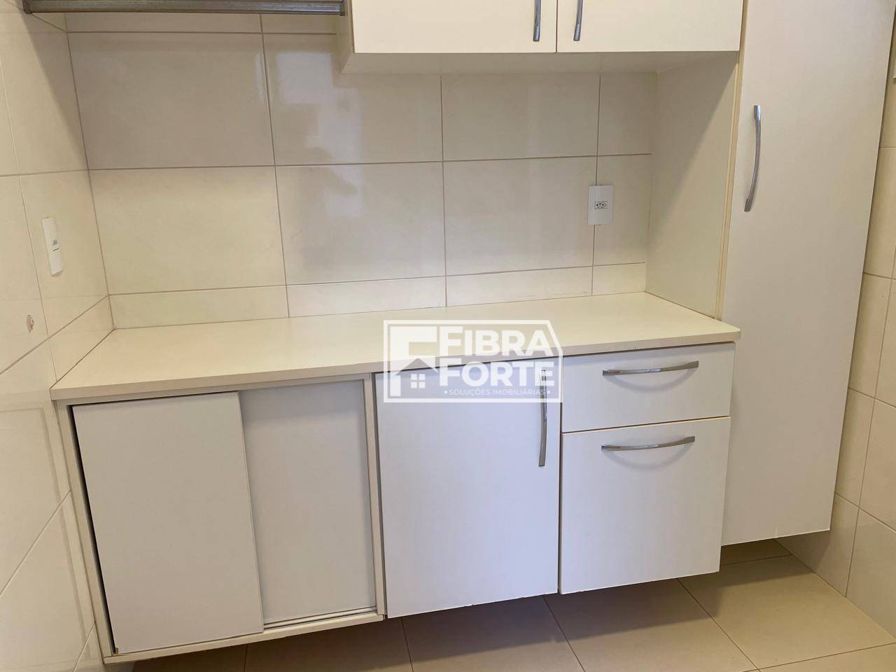 Casa de Condomínio para alugar com 4 quartos, 292m² - Foto 18