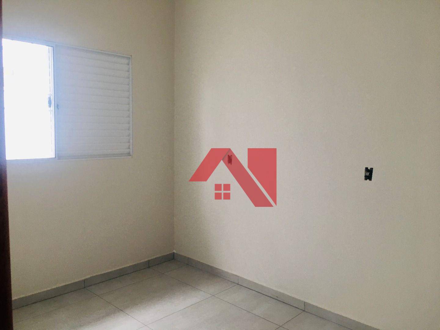 Casa à venda com 2 quartos, 64m² - Foto 5