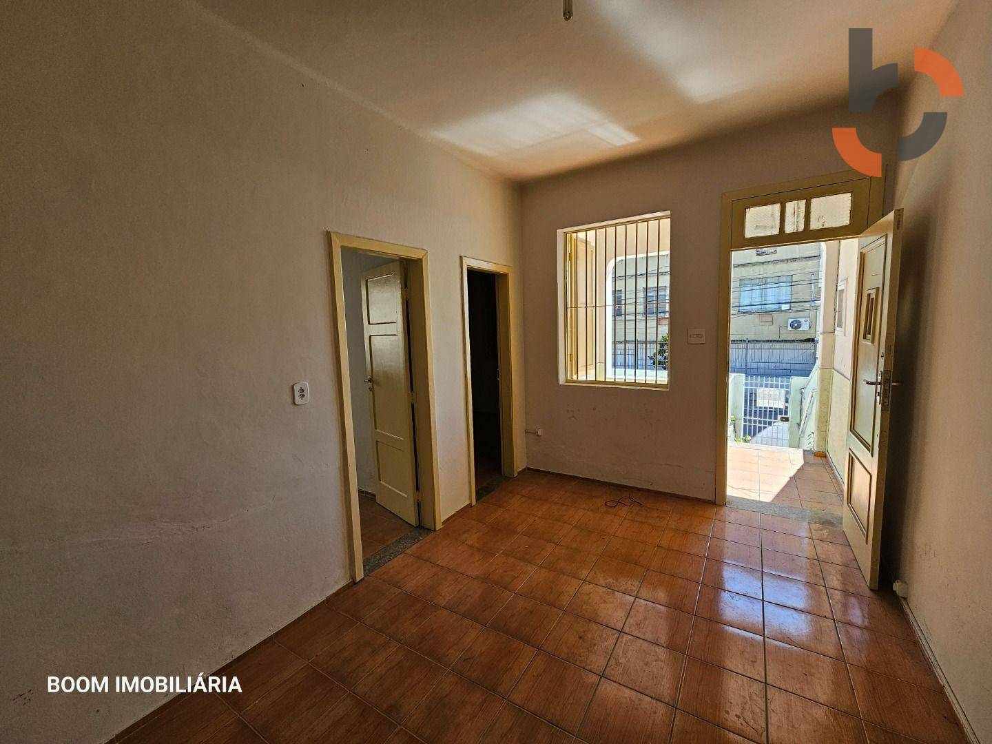 Casa à venda com 2 quartos, 92m² - Foto 7