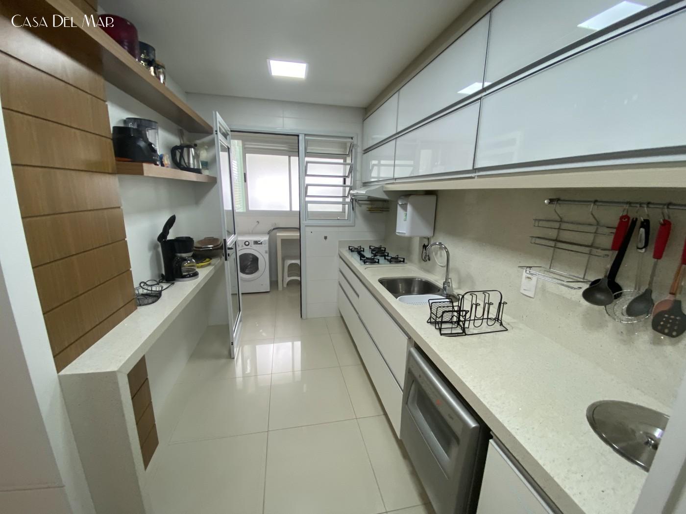 Apartamento à venda com 3 quartos, 135m² - Foto 18