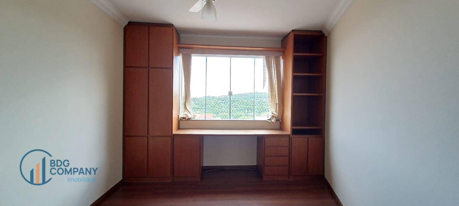 Apartamento para alugar com 3 quartos, 100m² - Foto 44