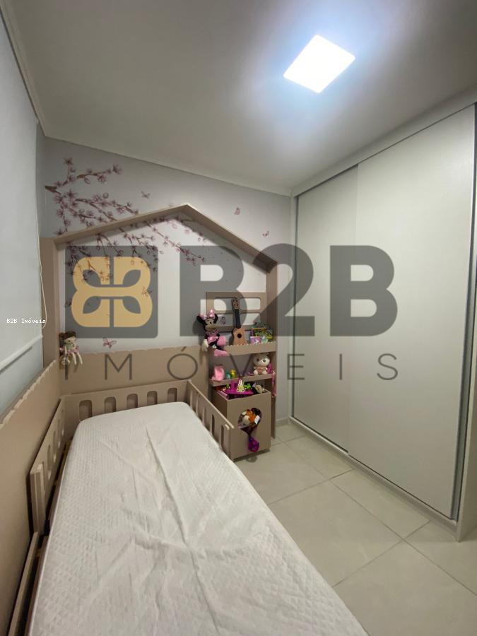 Apartamento à venda com 3 quartos, 94m² - Foto 15