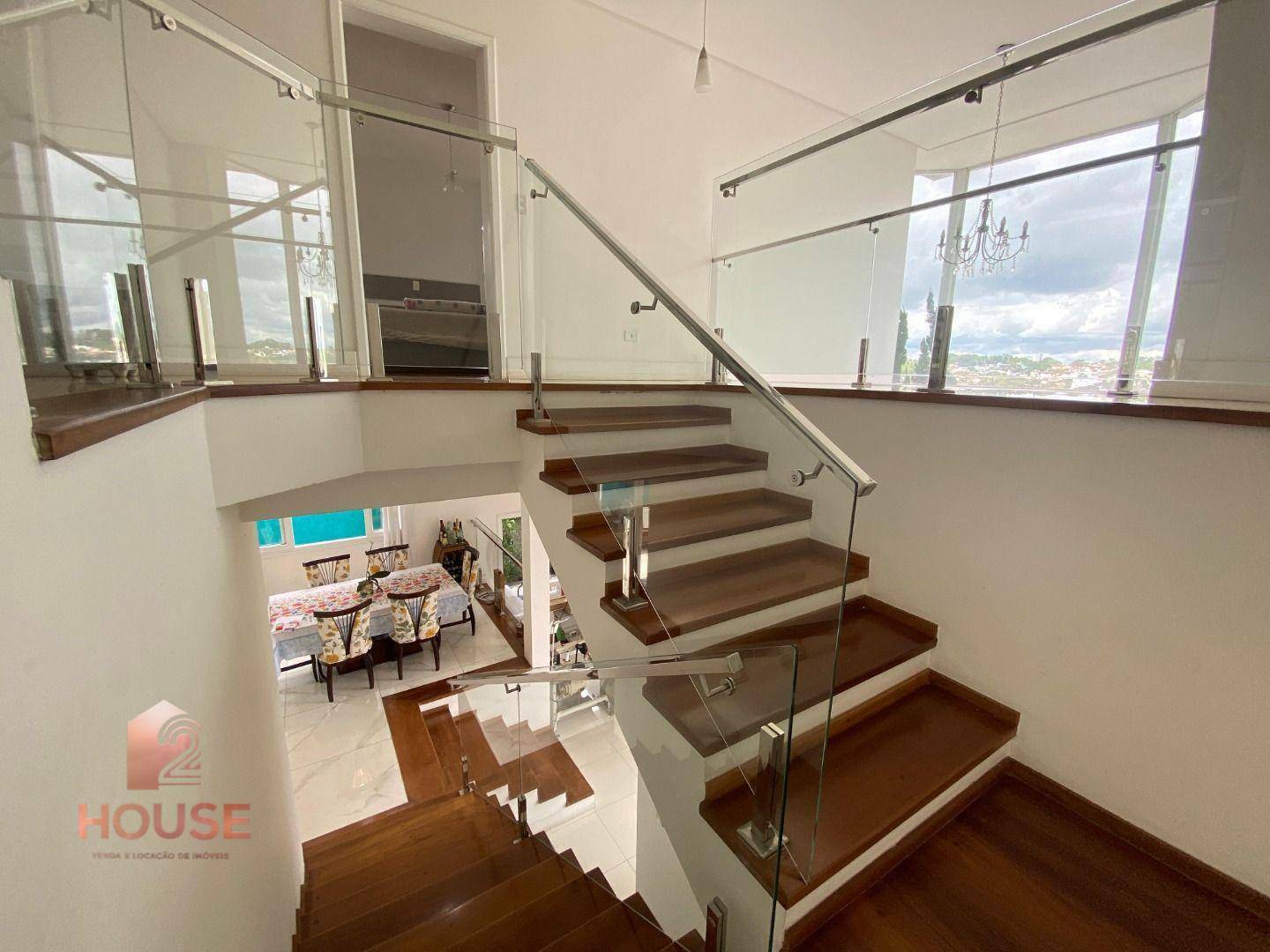 Casa de Condomínio para alugar com 4 quartos, 300m² - Foto 17