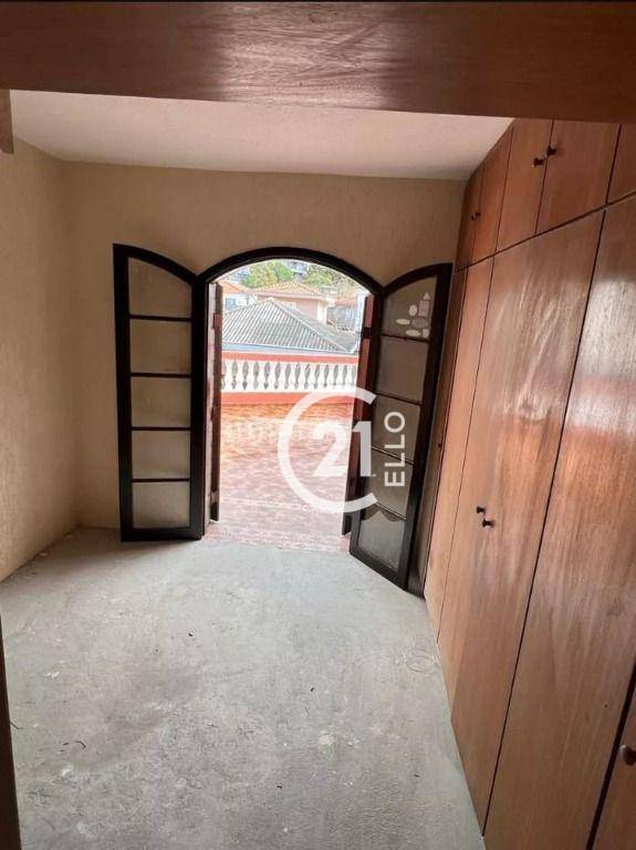 Sobrado à venda com 2 quartos, 200m² - Foto 11