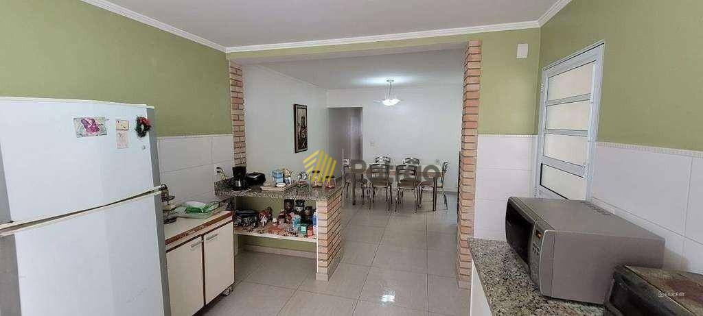 Sobrado à venda com 4 quartos, 256m² - Foto 18