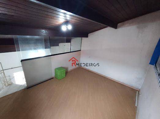 Casa à venda com 3 quartos, 90m² - Foto 22