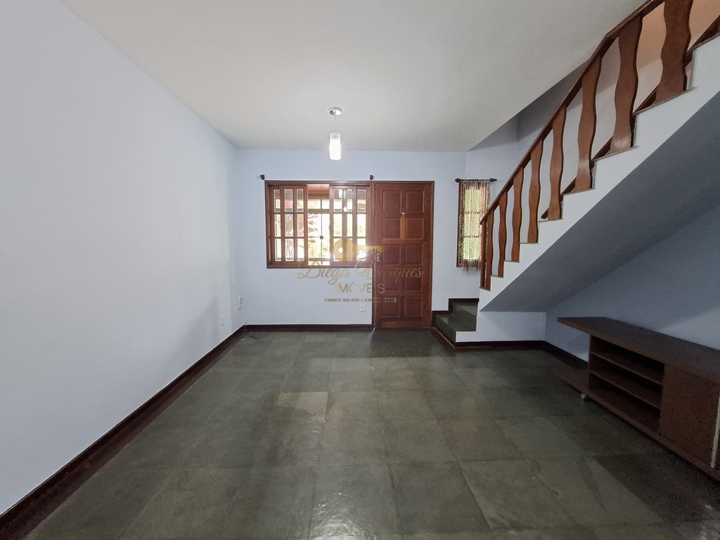 Casa à venda com 3 quartos, 82m² - Foto 3