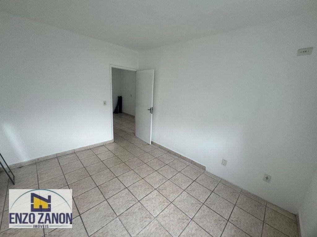 Apartamento para alugar com 2 quartos, 70m² - Foto 5