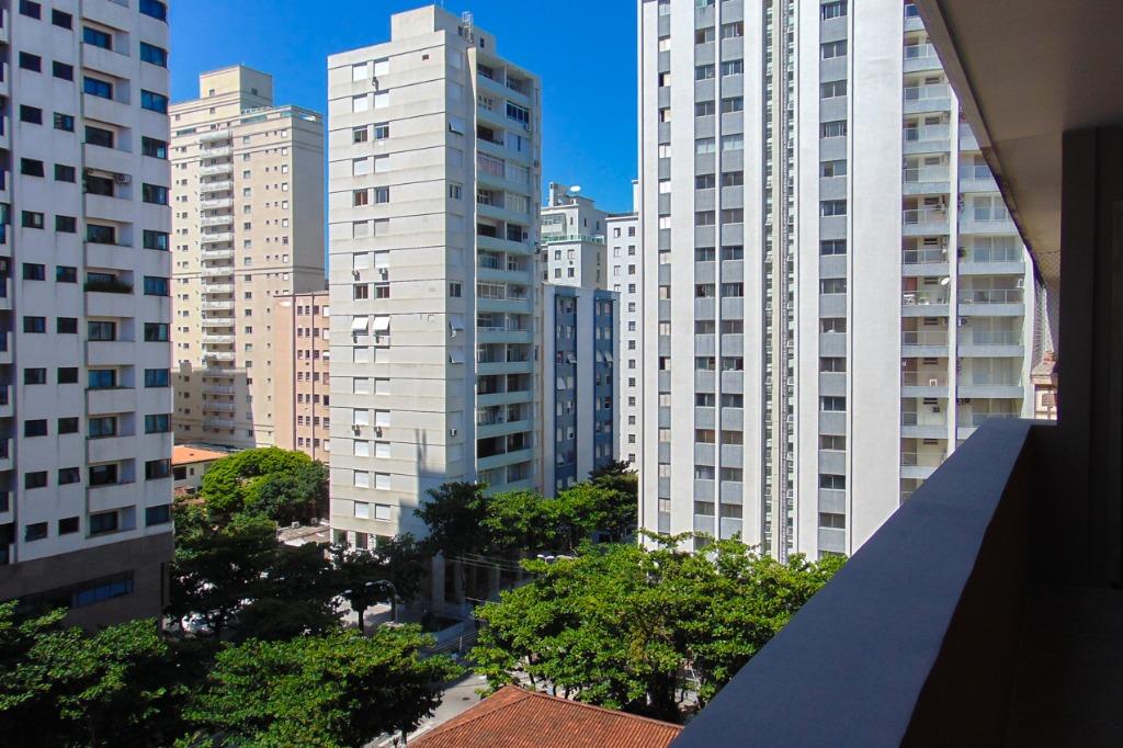 Apartamento à venda com 3 quartos, 130m² - Foto 4