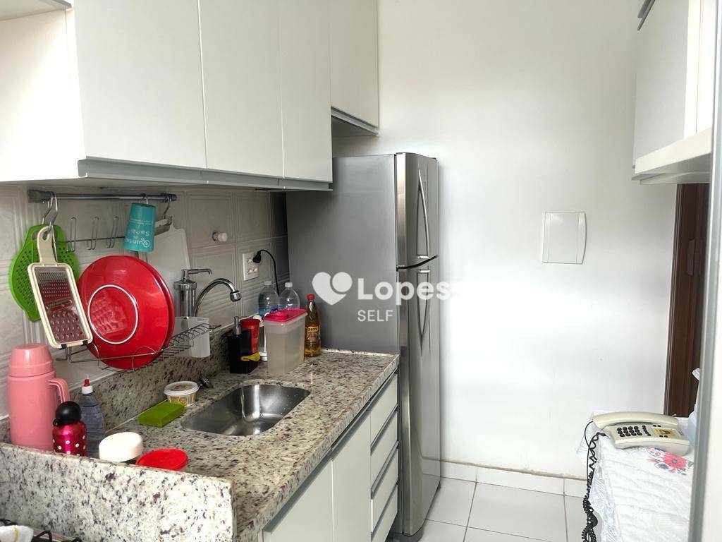 Apartamento à venda com 2 quartos, 50m² - Foto 3