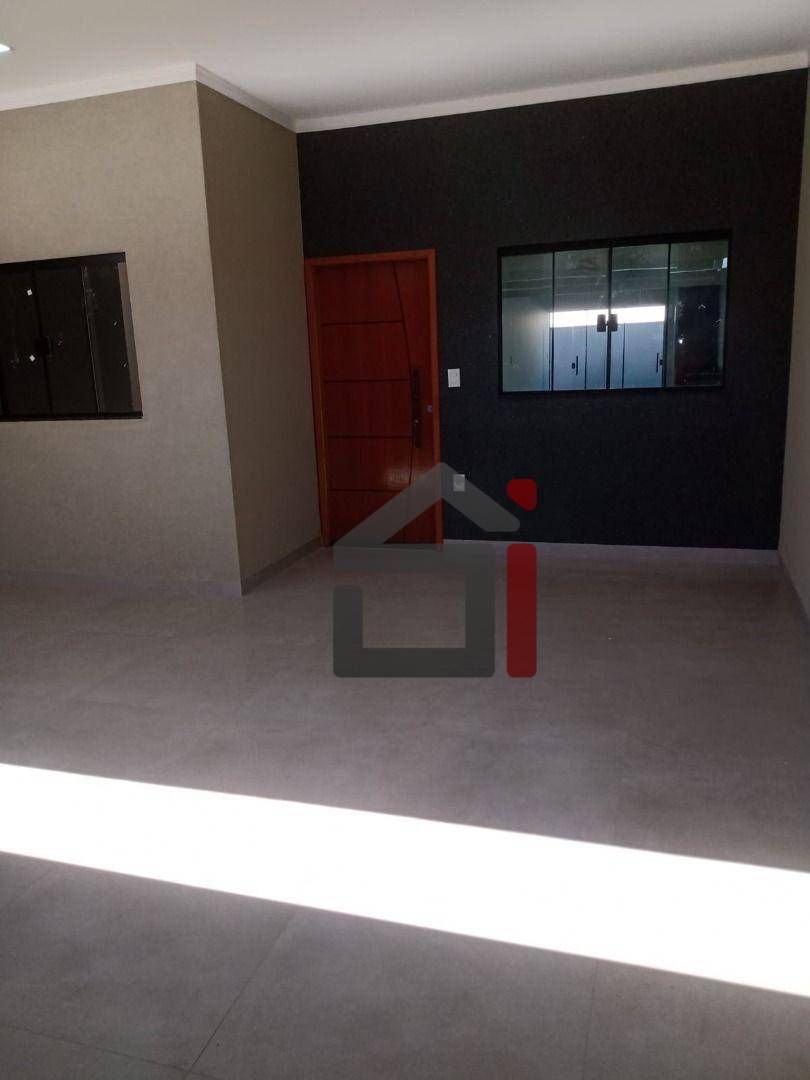 Casa à venda com 3 quartos, 128m² - Foto 3