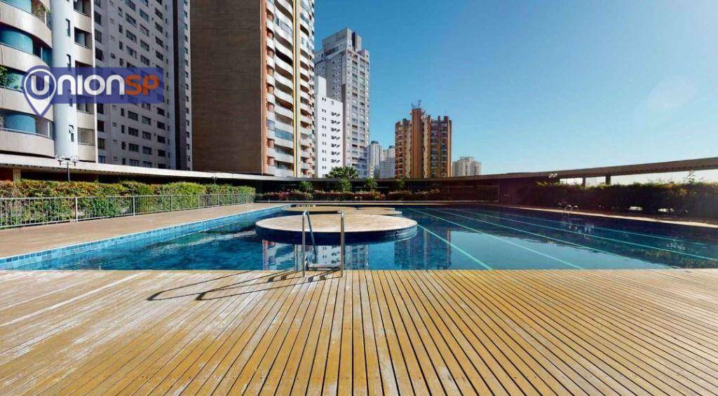 Apartamento à venda com 4 quartos, 220m² - Foto 24