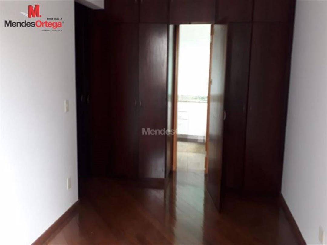 Apartamento à venda com 4 quartos, 275m² - Foto 5