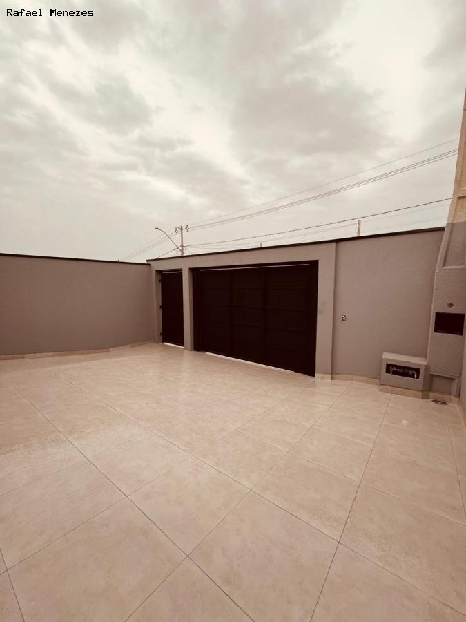 Casa à venda com 2 quartos, 52m² - Foto 2
