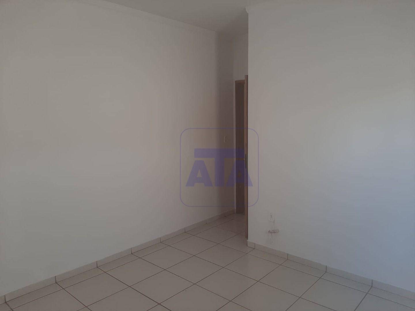 Casa para alugar com 2 quartos, 90m² - Foto 2