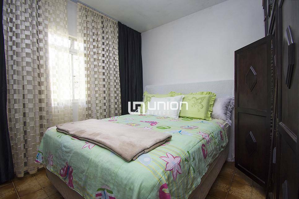 Casa à venda com 3 quartos, 250M2 - Foto 7