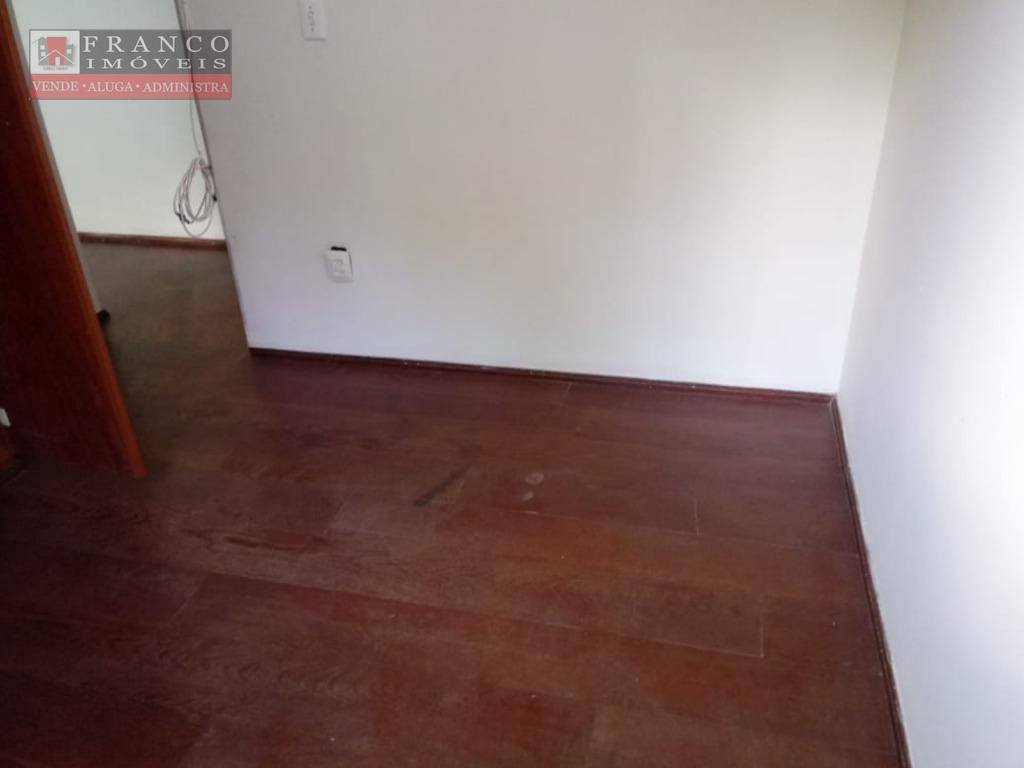 Apartamento à venda com 2 quartos, 63m² - Foto 2