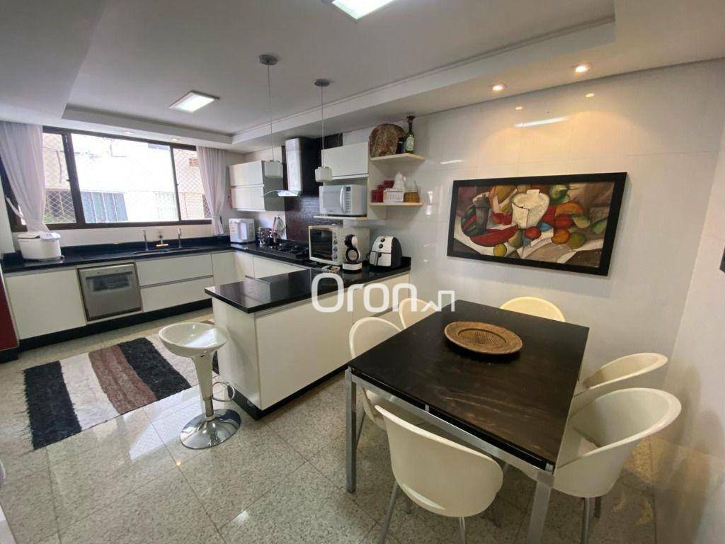 Apartamento à venda com 4 quartos, 242m² - Foto 6