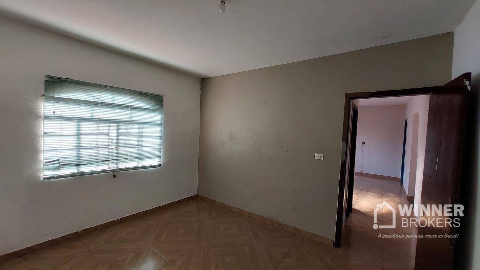 Casa à venda com 3 quartos, 300M2 - Foto 4