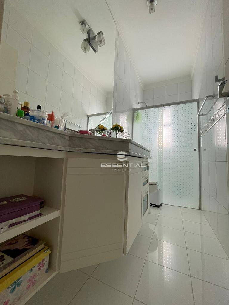 Sobrado à venda com 4 quartos, 370m² - Foto 15