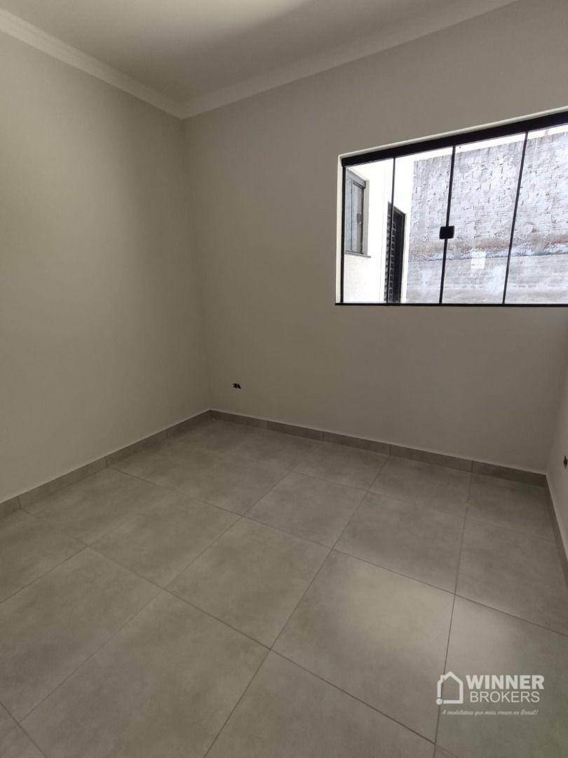 Casa à venda com 3 quartos, 68m² - Foto 7