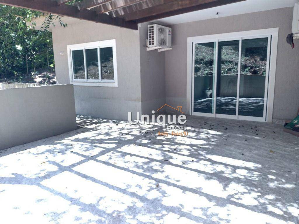 Casa à venda com 7 quartos, 400m² - Foto 15