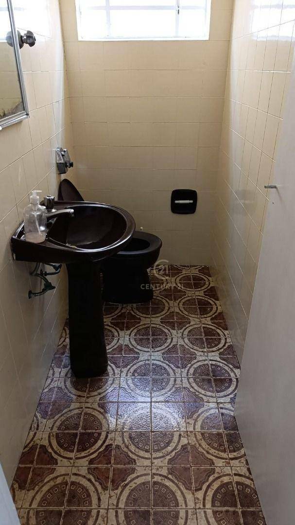 Casa à venda e aluguel com 3 quartos, 160m² - Foto 11