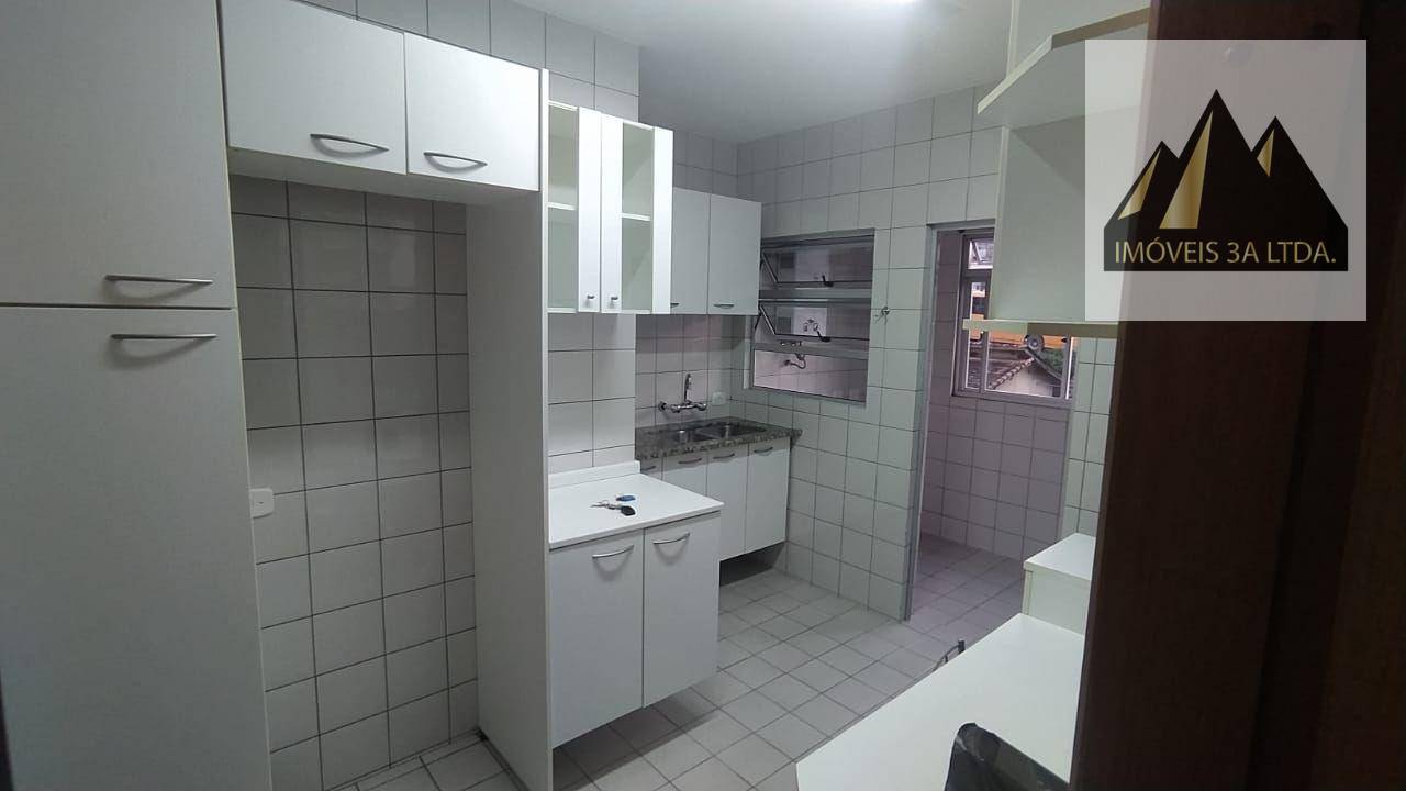 Apartamento para alugar com 2 quartos, 120m² - Foto 7