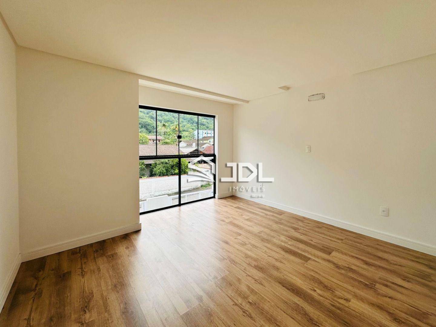 Casa à venda com 3 quartos, 104m² - Foto 15