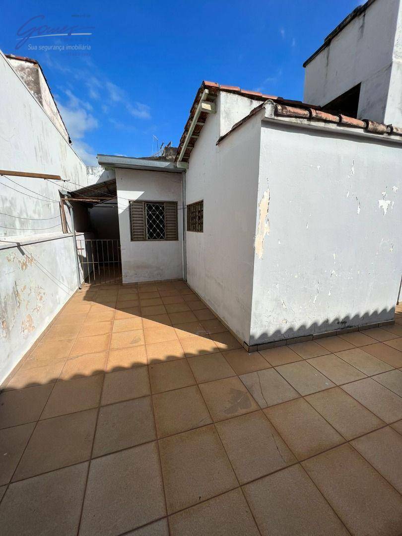 Casa à venda com 4 quartos, 190m² - Foto 14