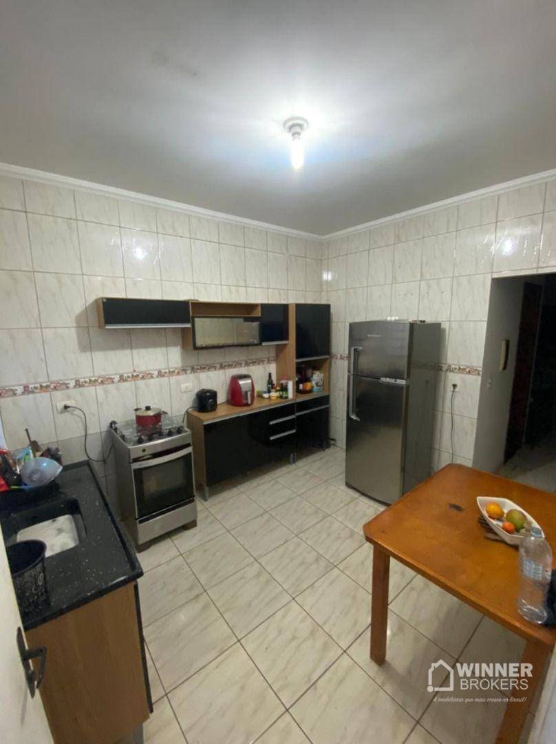 Casa à venda com 3 quartos, 82m² - Foto 9