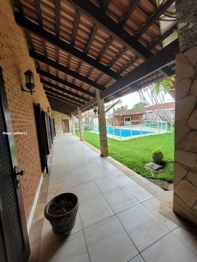 Casa à venda com 4 quartos, 892m² - Foto 2