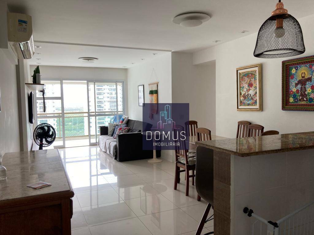 Apartamento à venda com 3 quartos, 111m² - Foto 1