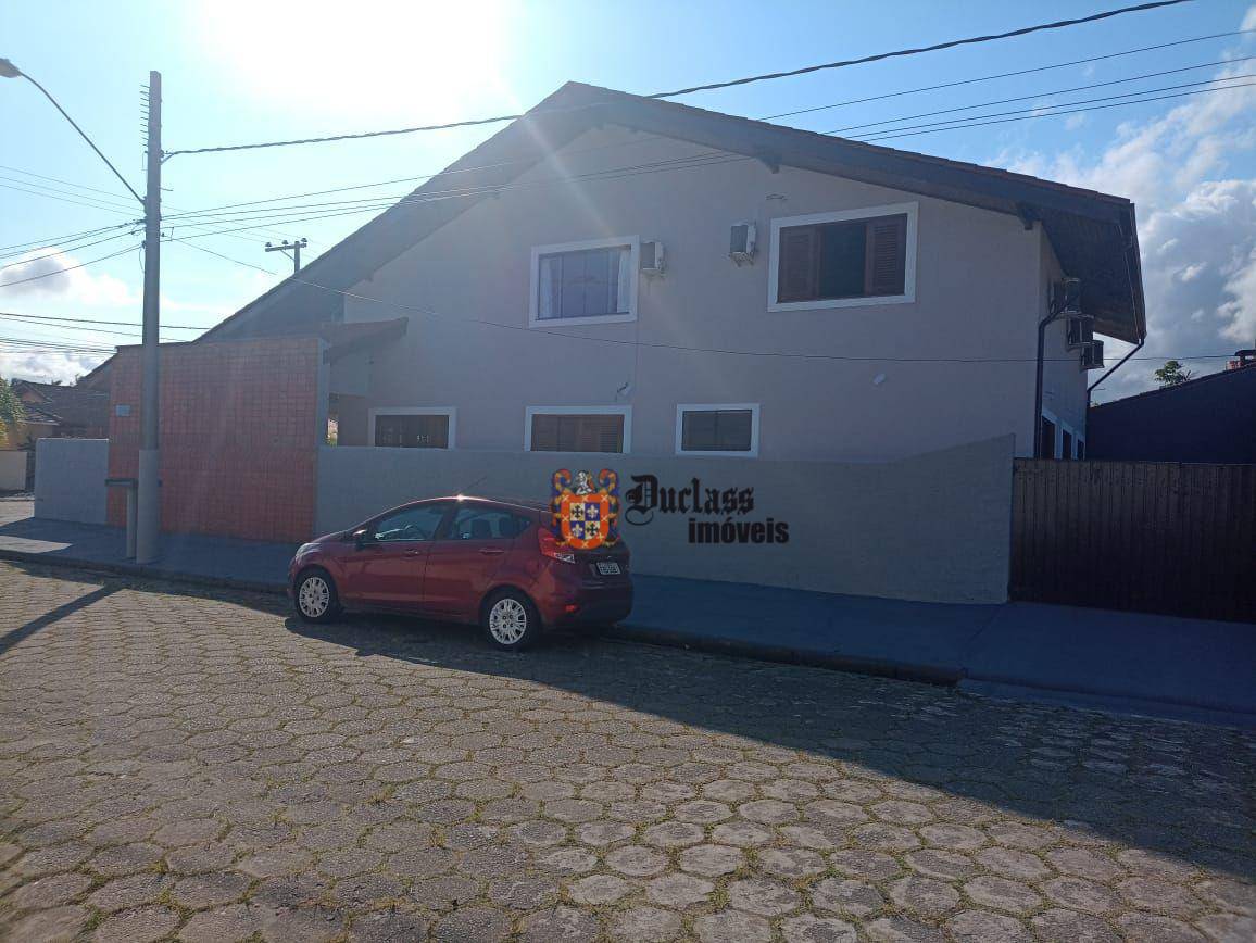 Casa à venda com 5 quartos, 228m² - Foto 11