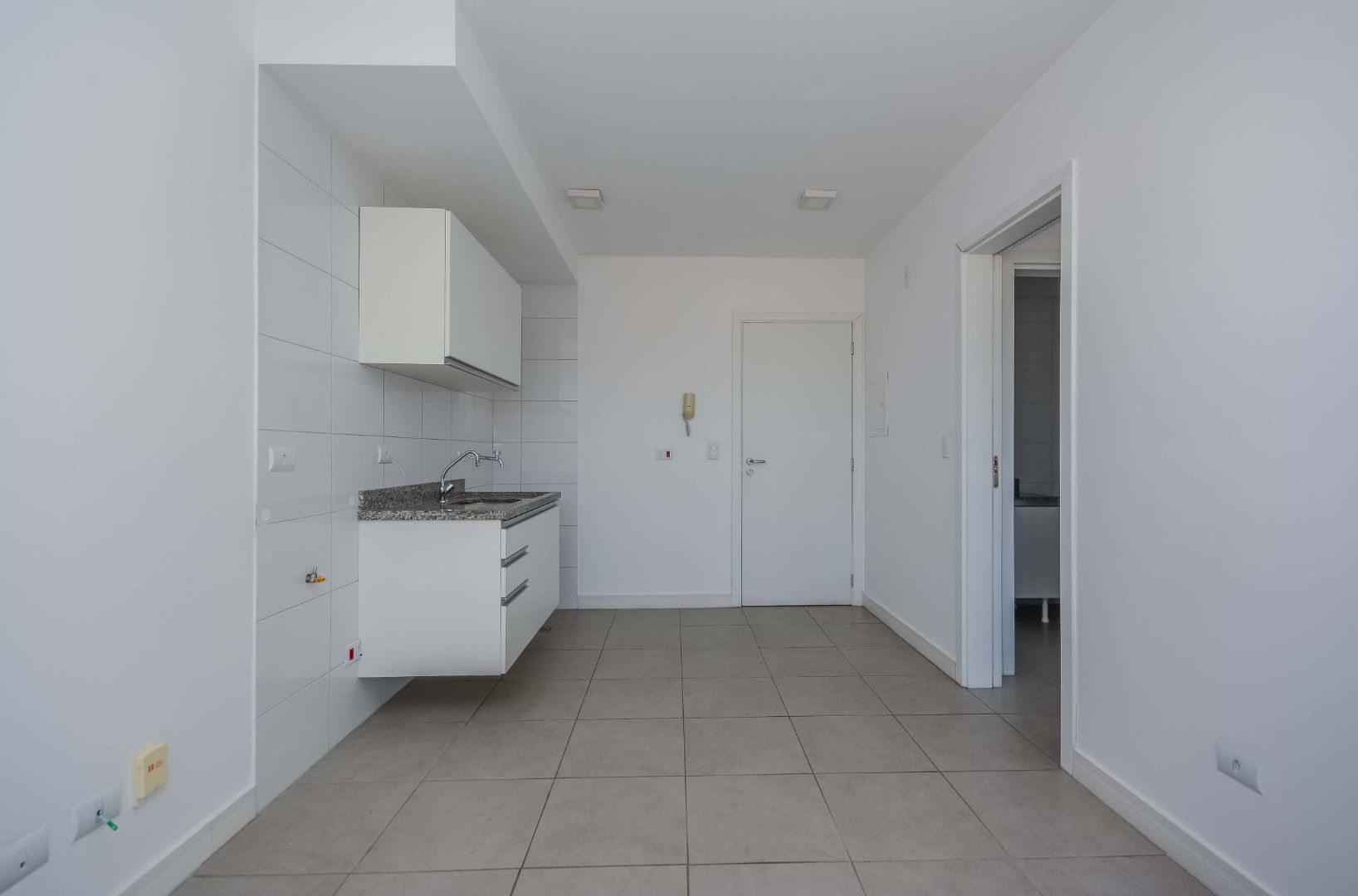 Apartamento para alugar com 1 quarto, 37m² - Foto 10