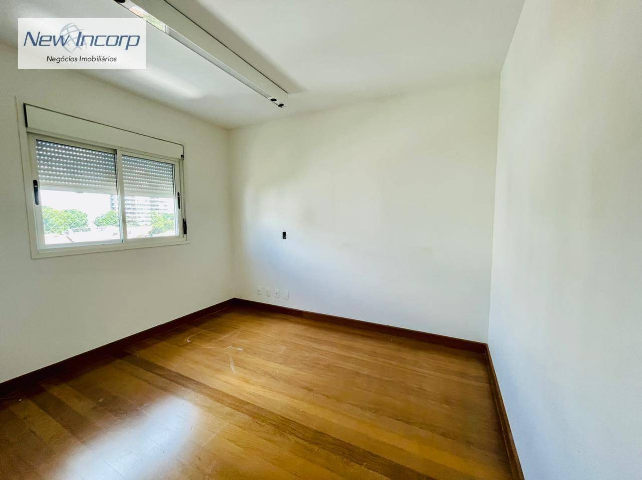 Apartamento à venda com 3 quartos, 215m² - Foto 29