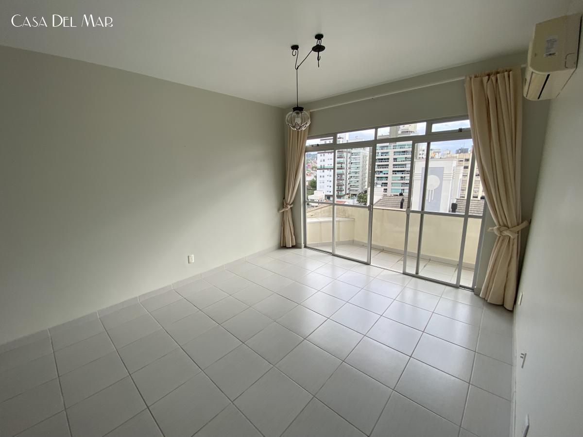 Apartamento à venda com 3 quartos, 117m² - Foto 9