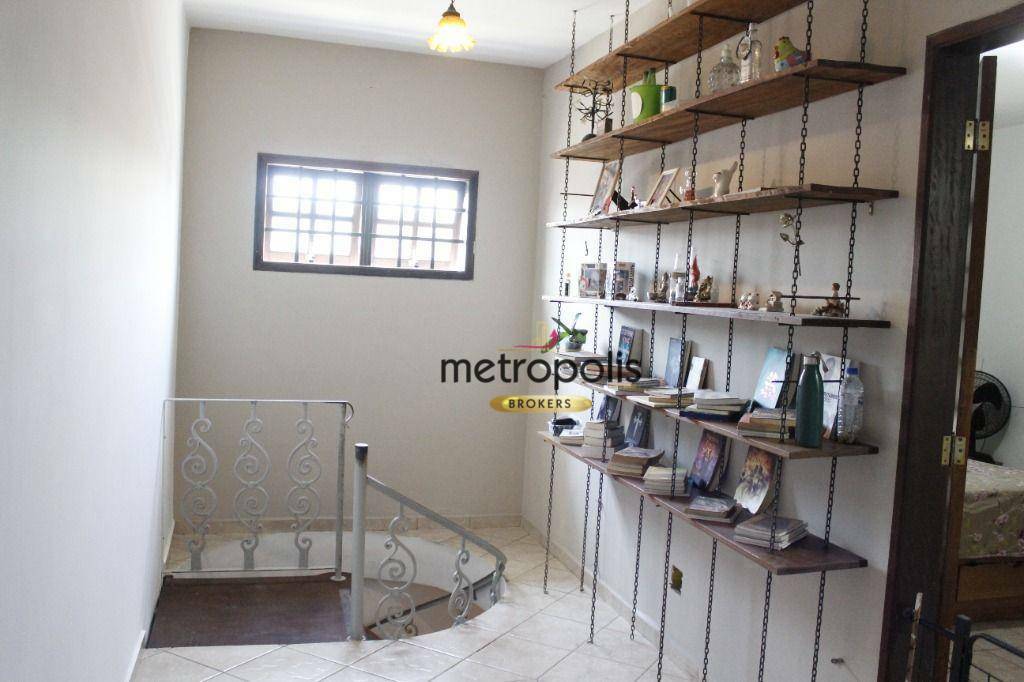Casa à venda com 4 quartos, 236m² - Foto 7