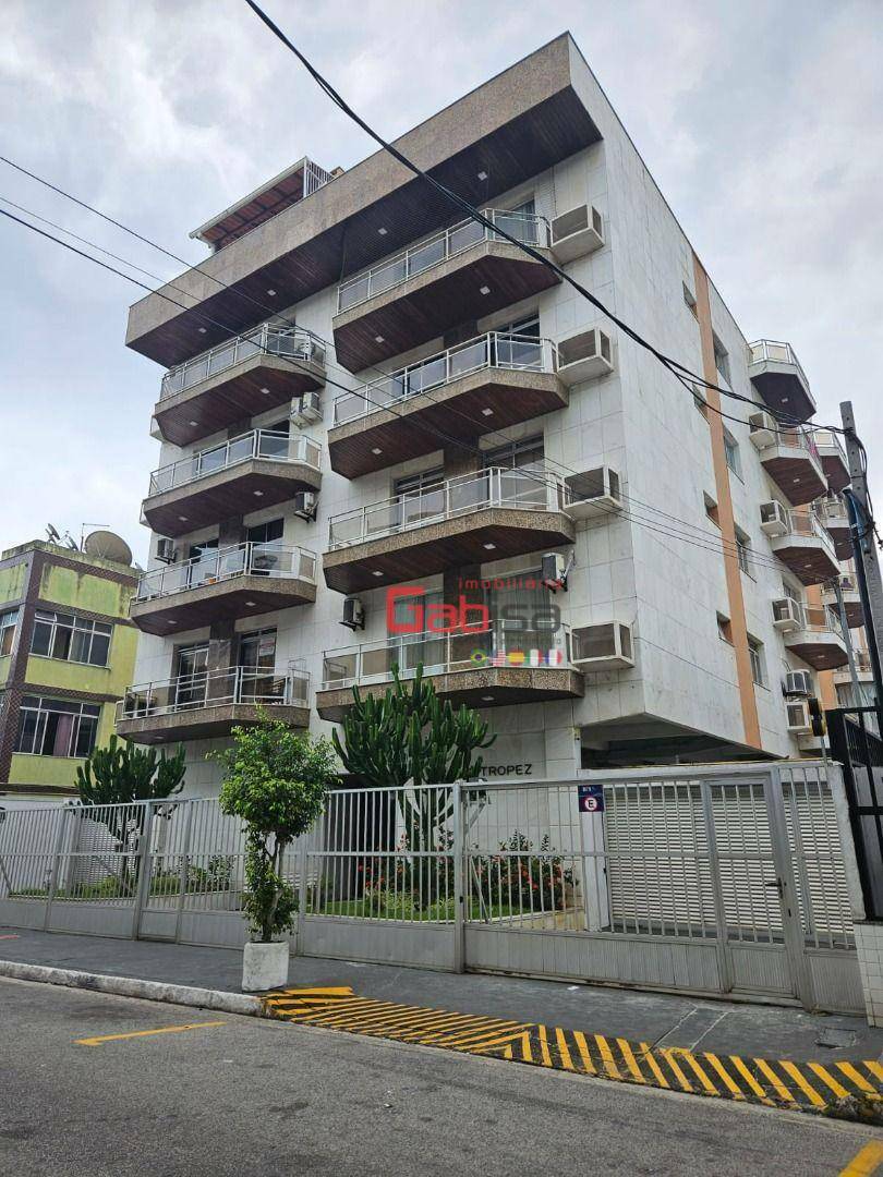 Apartamento à venda com 3 quartos, 146m² - Foto 2