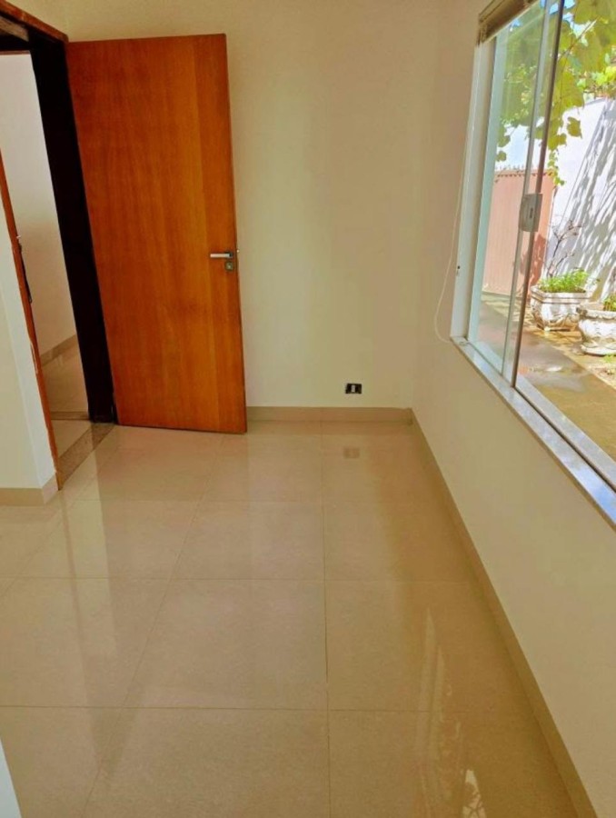 Casa à venda com 2 quartos, 270m² - Foto 5