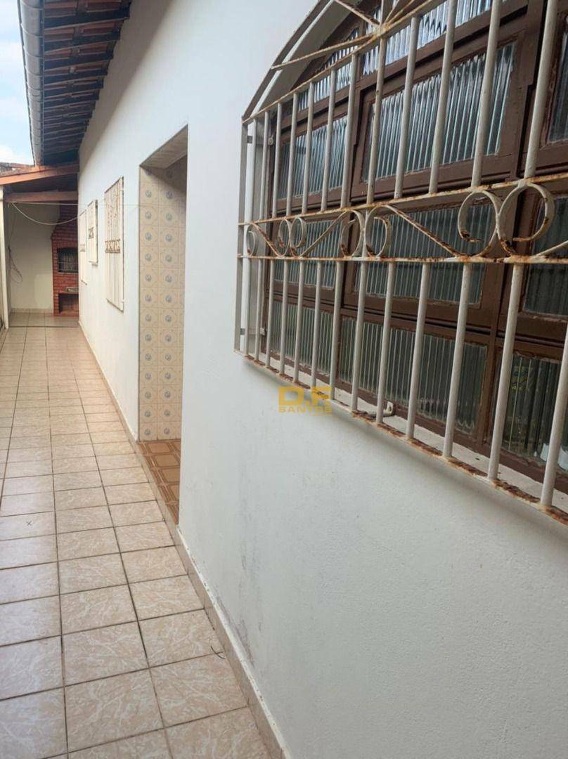 Casa à venda com 2 quartos, 90m² - Foto 7