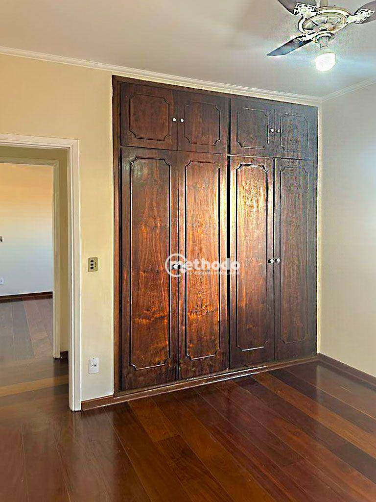 Casa à venda com 4 quartos, 187m² - Foto 9