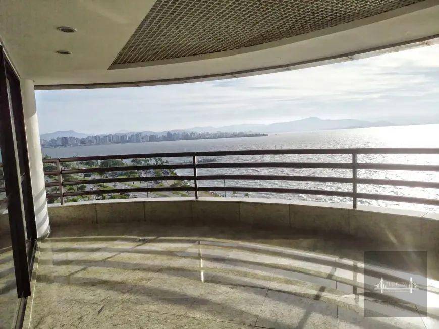 Apartamento, 3 quartos, 203 m² - Foto 1