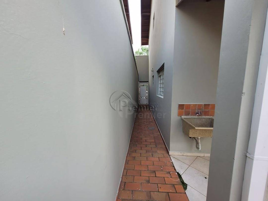 Casa de Condomínio para alugar com 3 quartos, 124m² - Foto 25