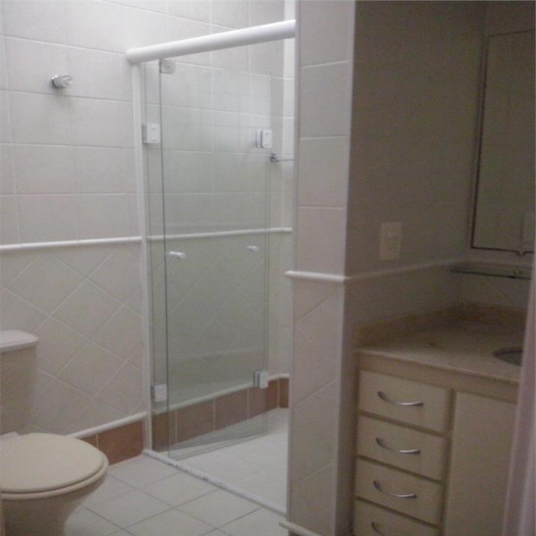 Apartamento para alugar com 3 quartos, 100m² - Foto 16