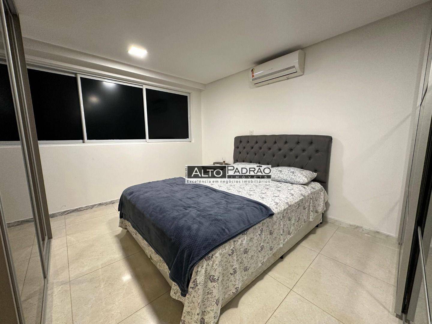 Apartamento à venda com 4 quartos, 197m² - Foto 12