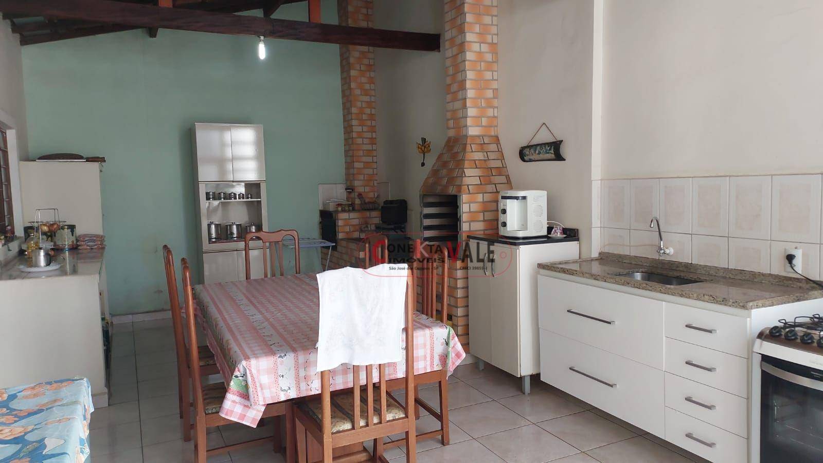 Casa à venda com 4 quartos, 210m² - Foto 20