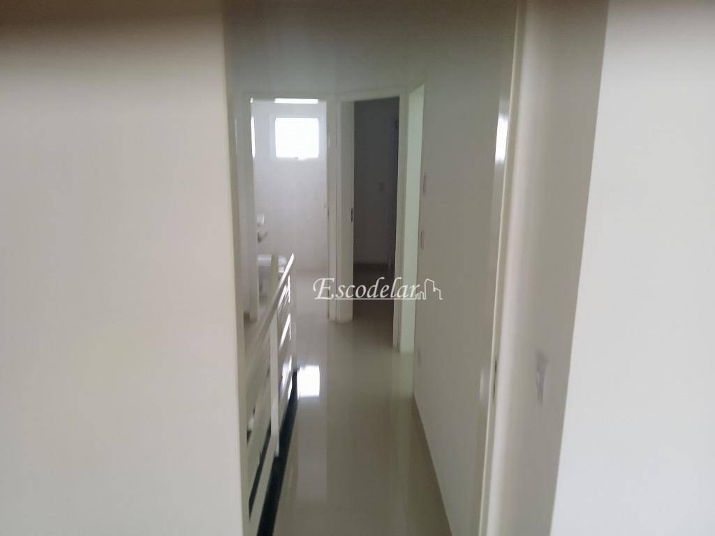 Sobrado à venda com 3 quartos, 200m² - Foto 11